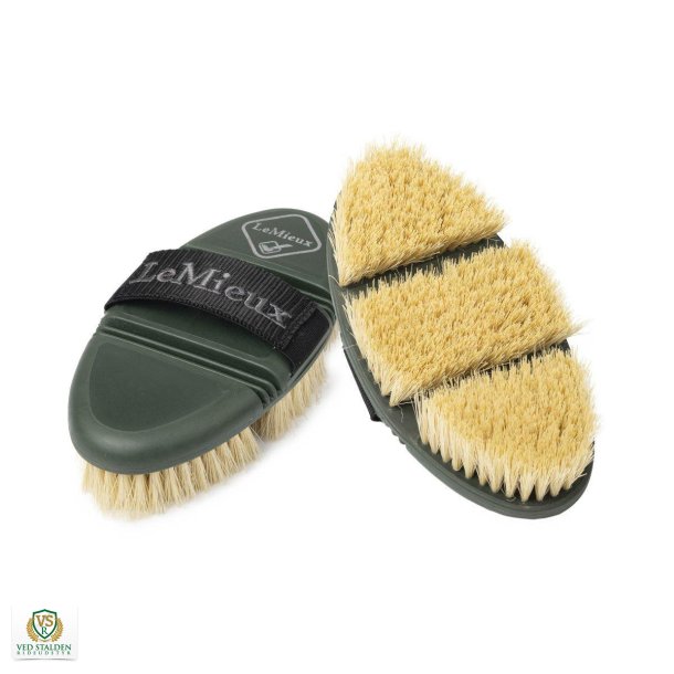 LeMieux Flexi Oak Scrubbing Brste